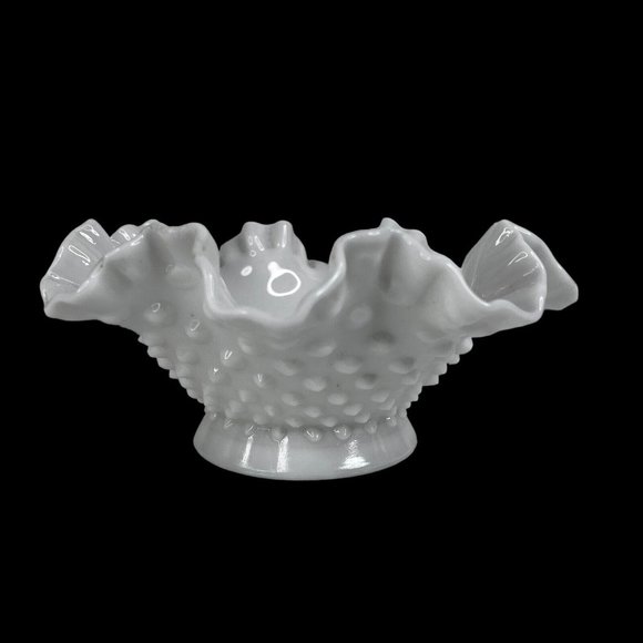 Fenton White Hobnail Epergne 3 Horn Milk Glass Ruffled Trumpet Vase Crimped VTG - Picture 9 of 13
